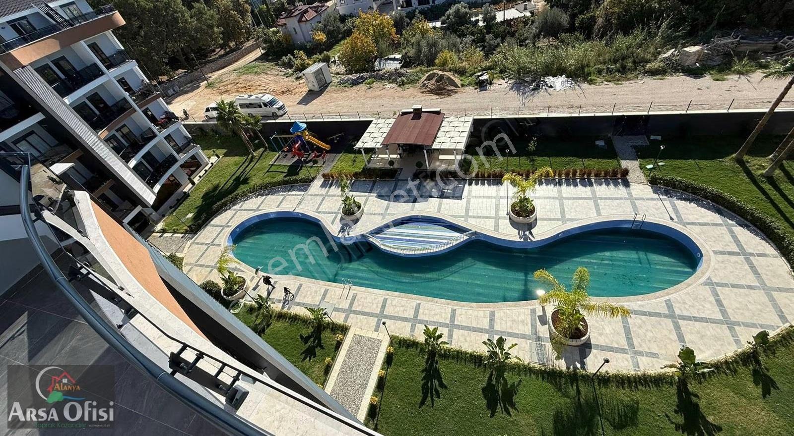 Alanya Oba Mahallesinde Satılık Full Eşyalı Daire