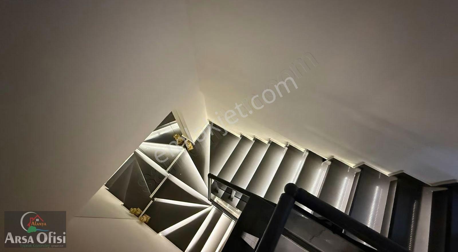 Alanya Oba Mahallesinde Satılık Full Eşyalı Daire - Görsel 10
