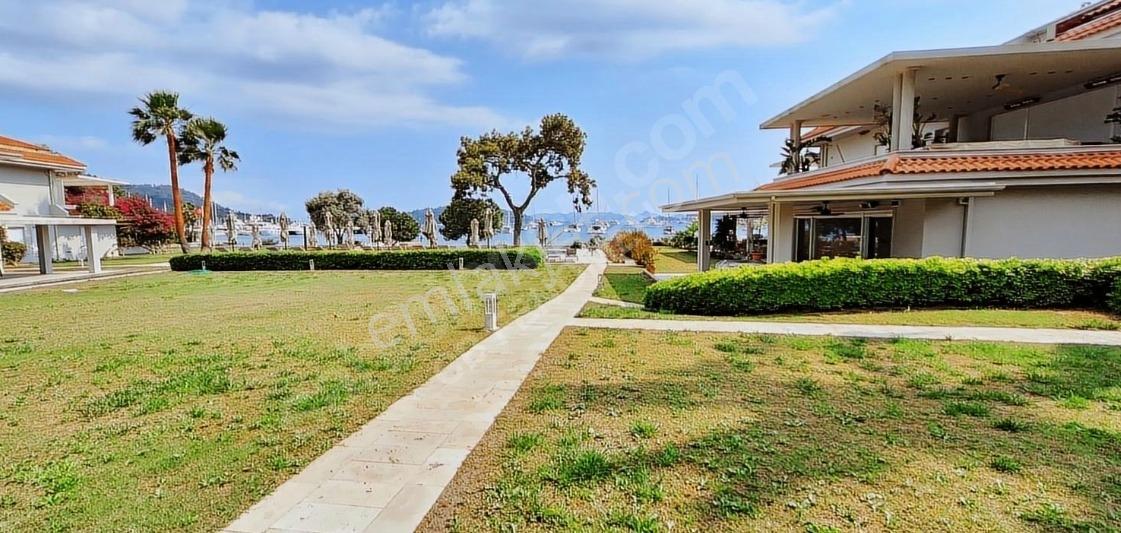 Safir Evlerinde Denize Sıfır 4+1 Bahçe Katı Özel Yapım Havuzlu - Görsel 27