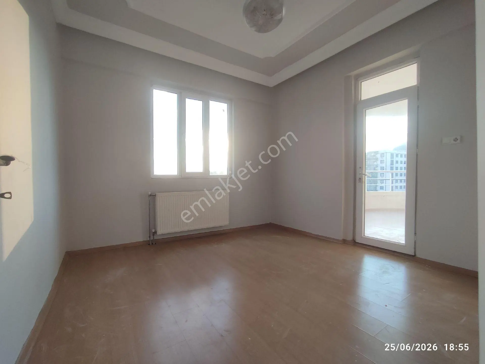 Cumhuriyet Mahallesi'nde Kiralık 4+1 Daire - Görsel 4