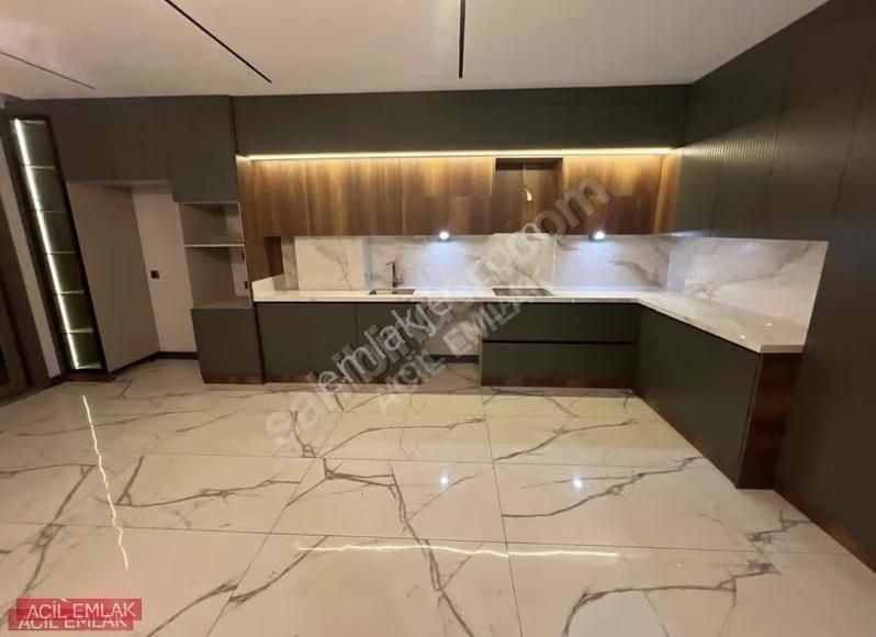 Acil Emlaktan Çamlıyaylada Ultra Lüks Full+full Villa - Görsel 31
