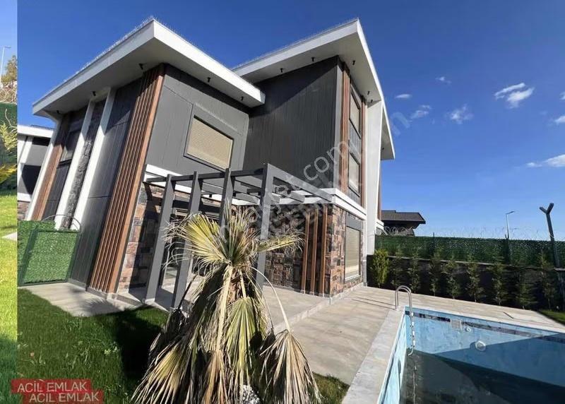 Acil Emlaktan Çamlıyaylada Ultra Lüks Full+full Villa - Görsel 5