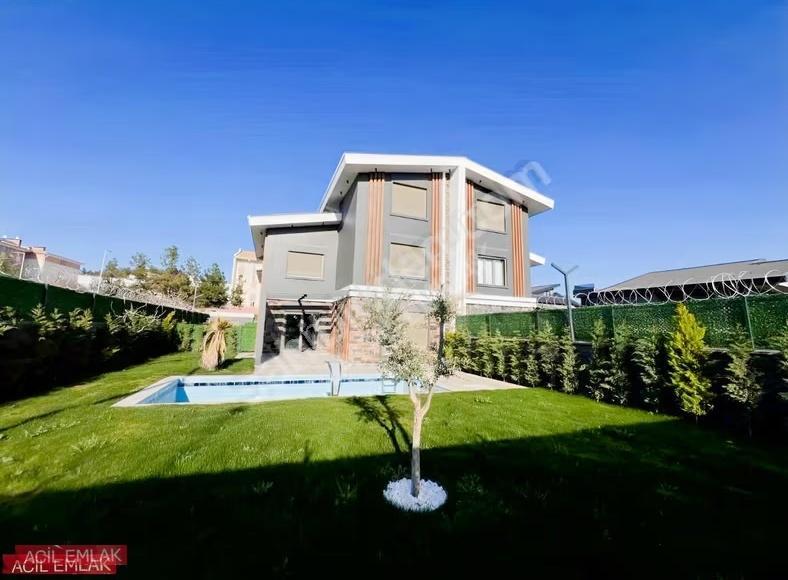 Acil Emlaktan Çamlıyaylada Ultra Lüks Full+full Villa