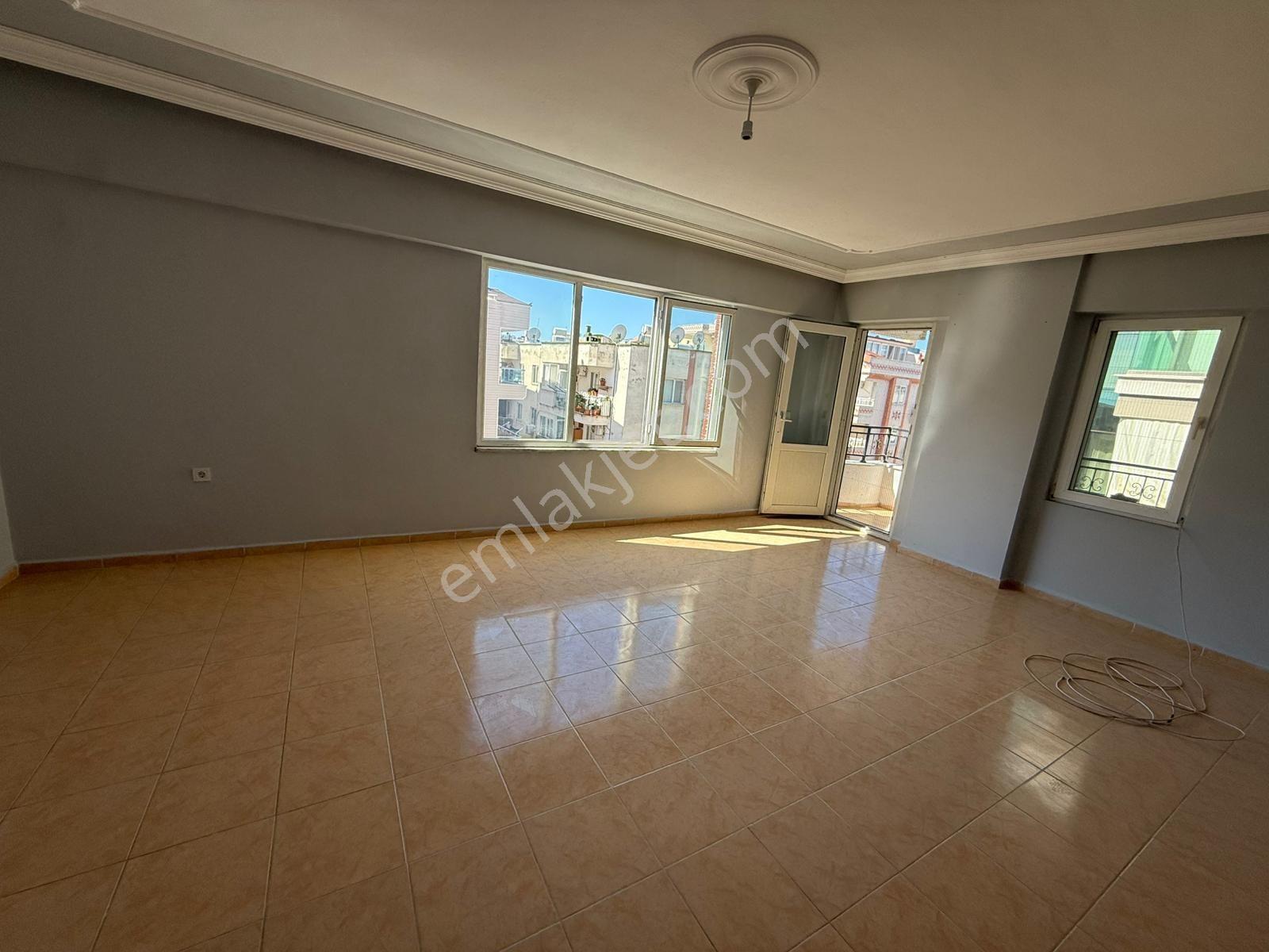 Didim Kurtuluş Caddesi'nde Merkezi Konumda Kiralık 2+1 Daire - Görsel 11