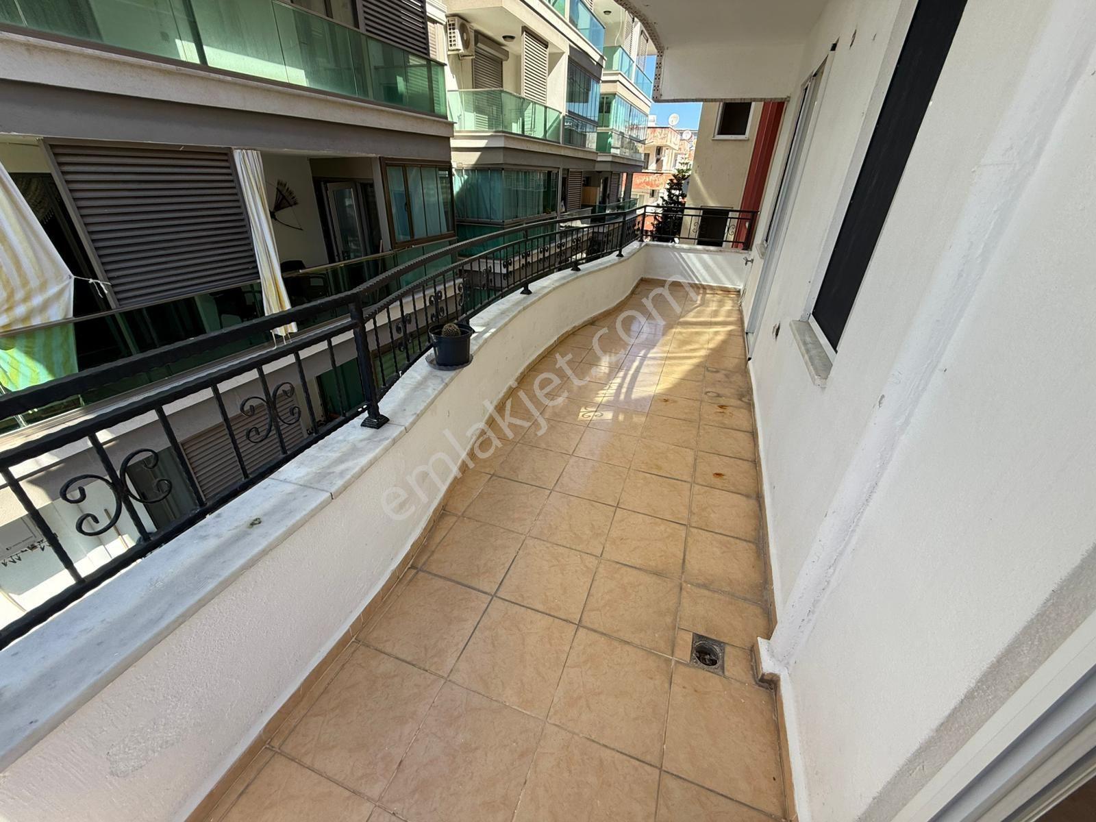 Didim Kurtuluş Caddesi'nde Merkezi Konumda Kiralık 2+1 Daire - Görsel 13