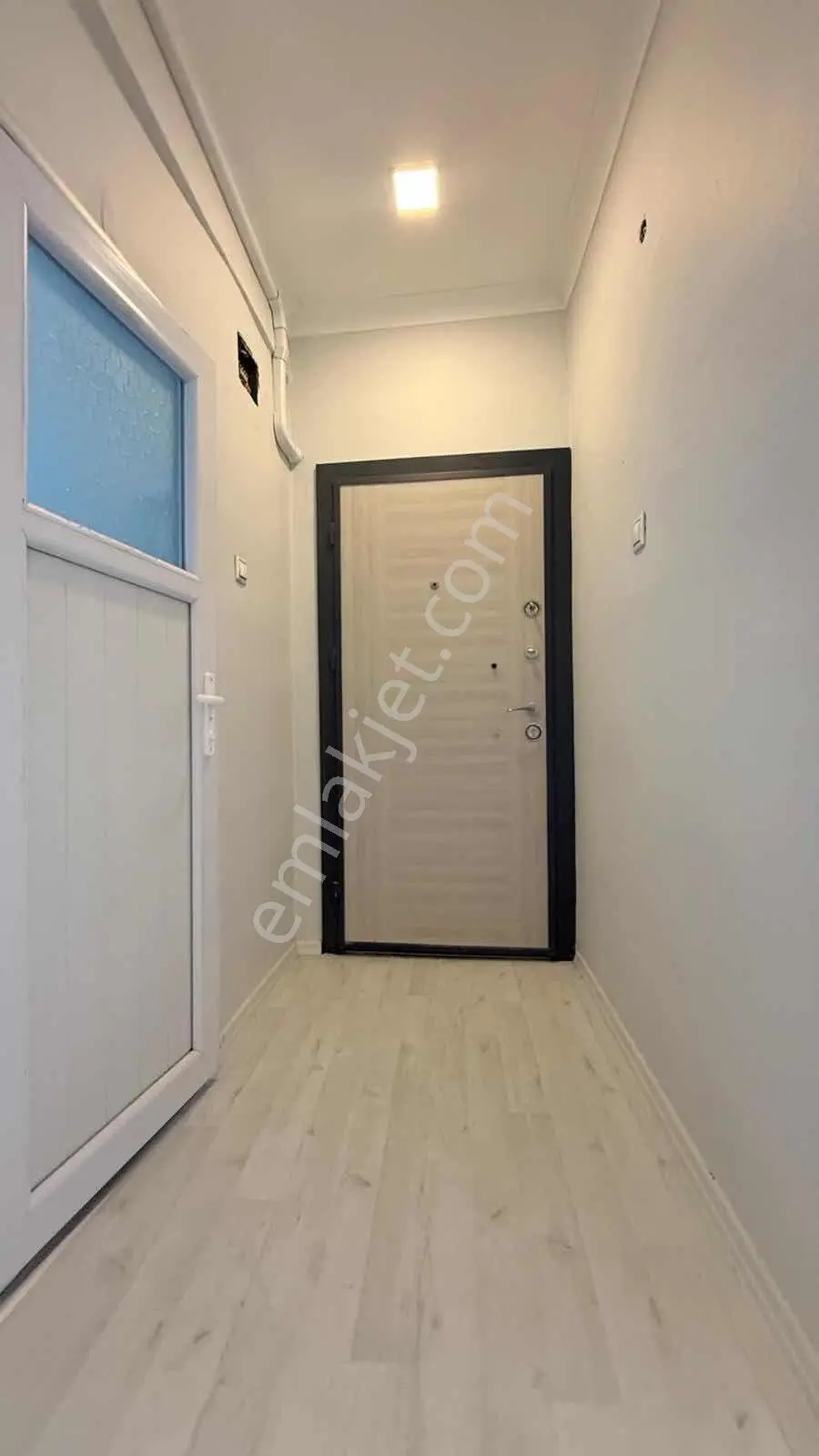 Trabzon Merkezi Konum 1+1 Kiralık - Görsel 2
