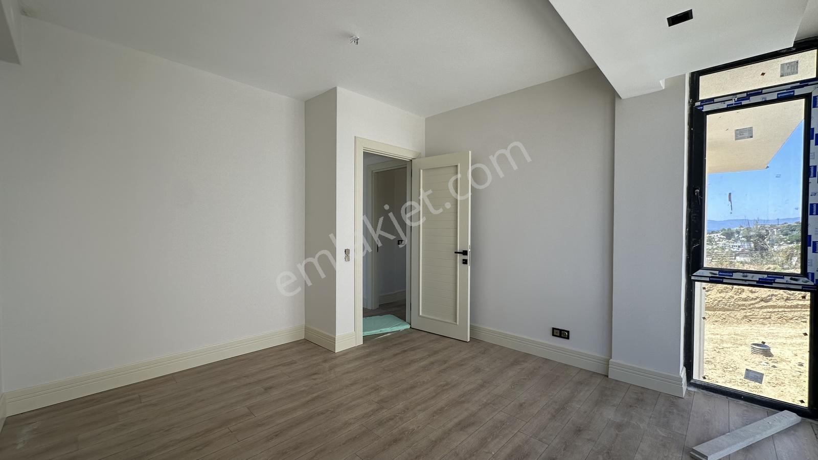 Pelitköy'ün En Prestijli Sitesinde Müstakil Villa - Görsel 28