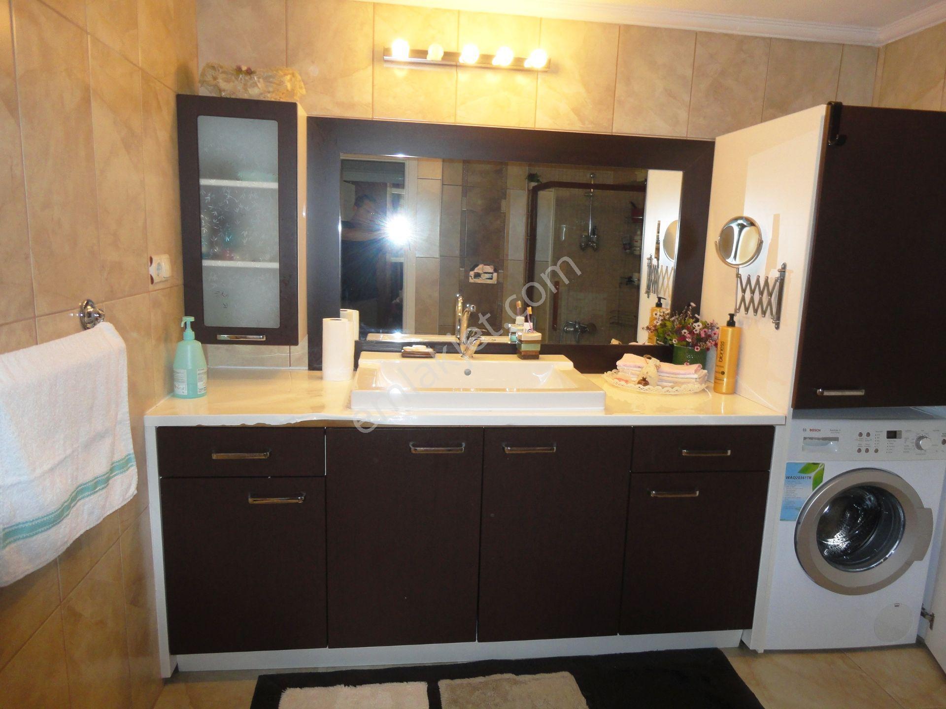 Çekmeköy Işık Sitesi 140m2 Mobilyalı Beyaz Eşyalı Kiralık 3+1 - Görsel 19