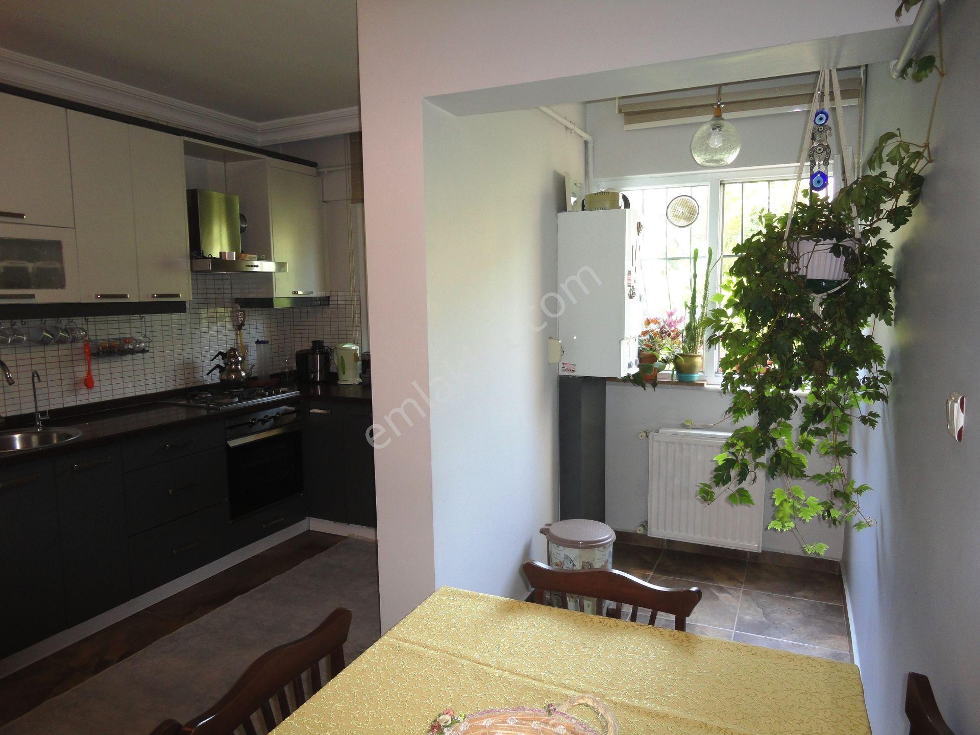 Çekmeköy Işık Sitesi 140m2 Mobilyalı Beyaz Eşyalı Kiralık 3+1 - Görsel 15