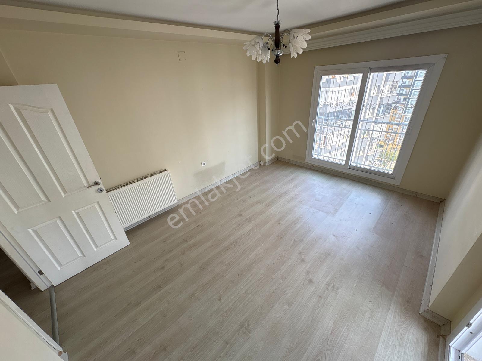 Yurt Mah. Yeşil Fırın Cıvarı 3+1 K.mutfak D.gazlı Kiralık Daire - Görsel 9