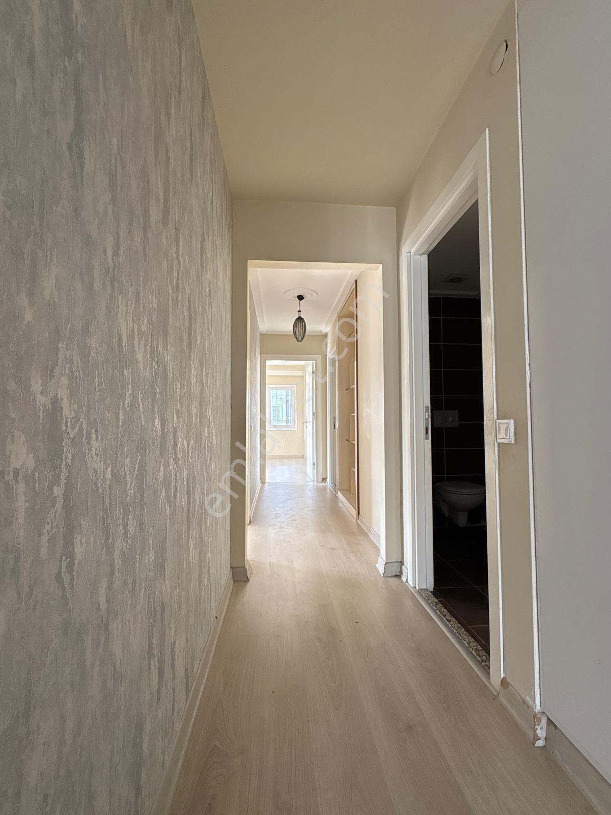 Yurt Mah. Yeşil Fırın Cıvarı 3+1 K.mutfak D.gazlı Kiralık Daire - Görsel 4