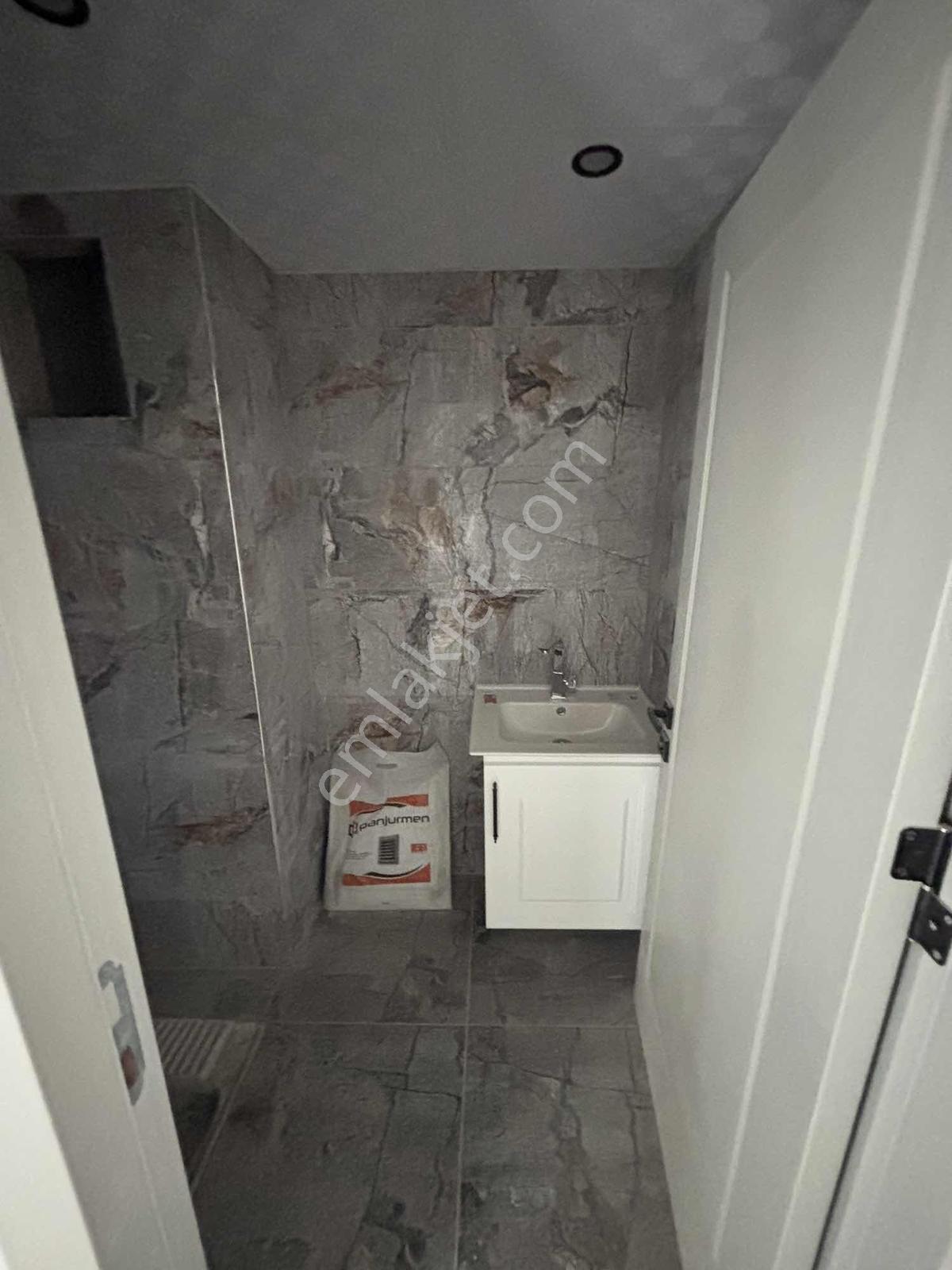 Servergazide Başağa Yakın Lüks Ara Kat Daire - Görsel 25