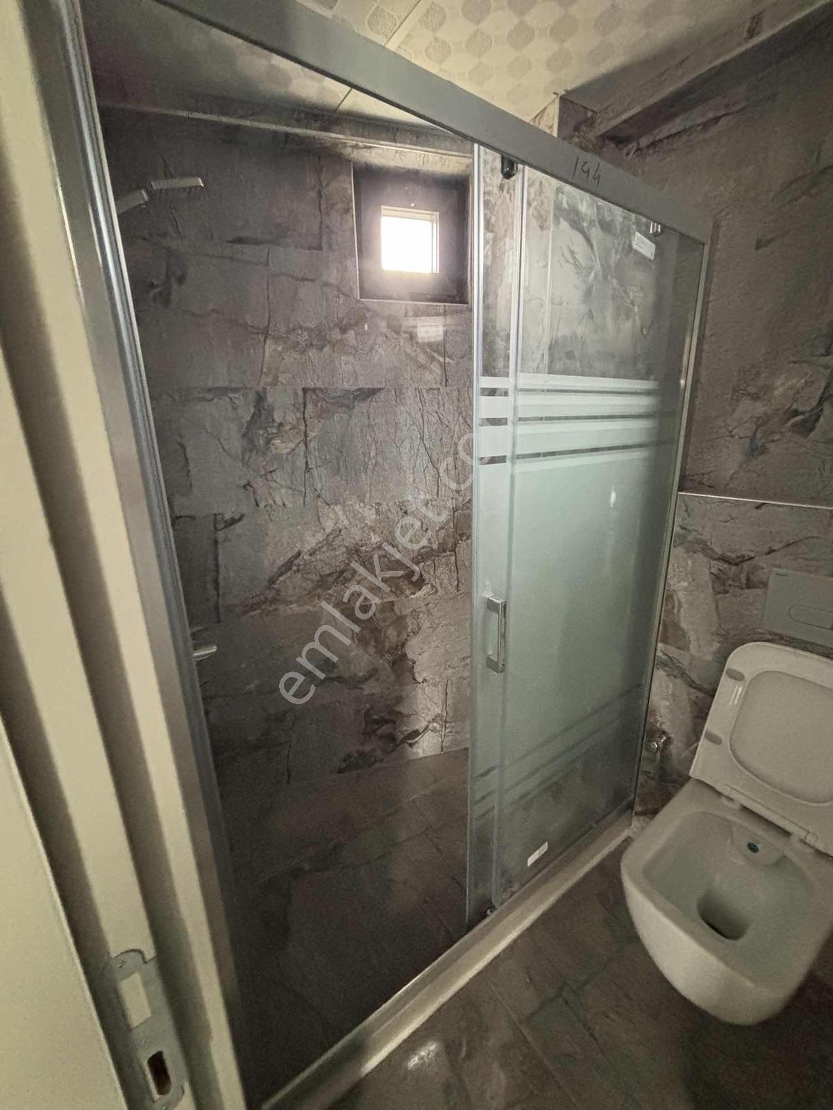 Servergazide Başağa Yakın Lüks Ara Kat Daire - Görsel 32