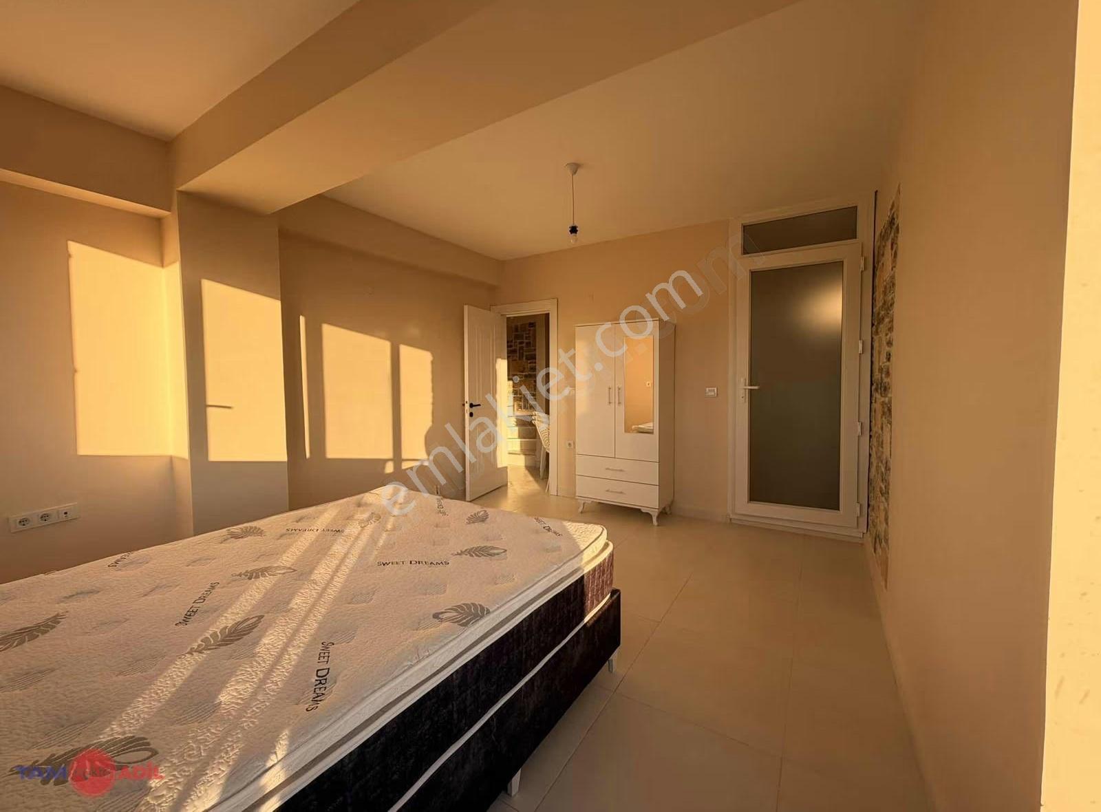 Dikili Bademlide Taş Mimarili Satılık Müstakil Villa - Görsel 28