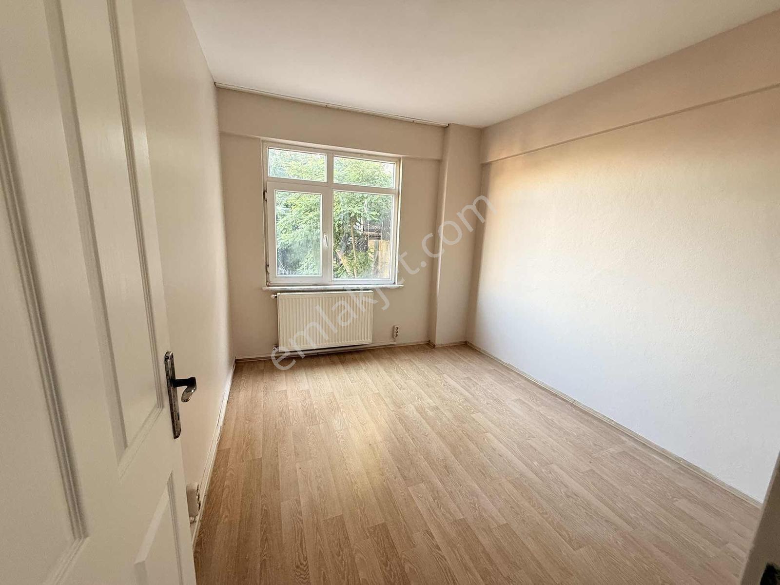 Sarıyer Çamlıtepede Kiralık Geniş Şehir Manzaralı 3+1 Daire - Görsel 7