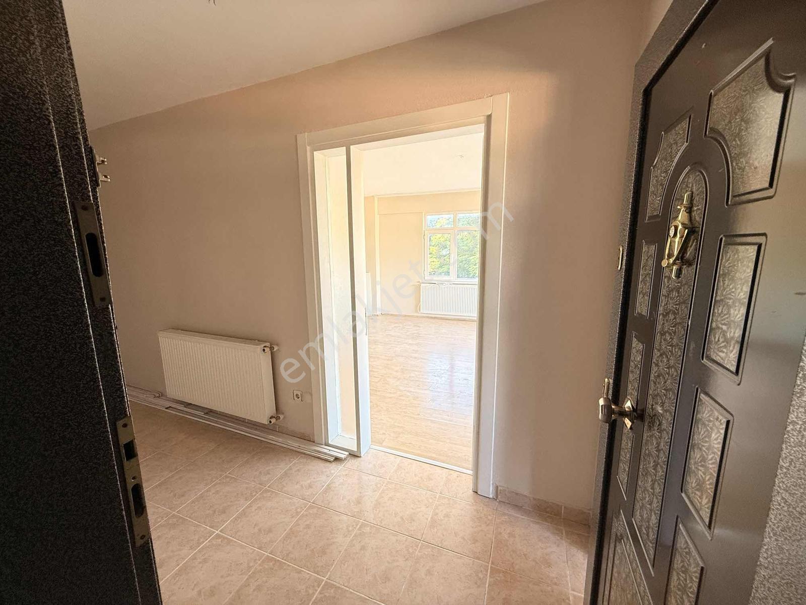 Sarıyer Çamlıtepede Kiralık Geniş Şehir Manzaralı 3+1 Daire - Görsel 22