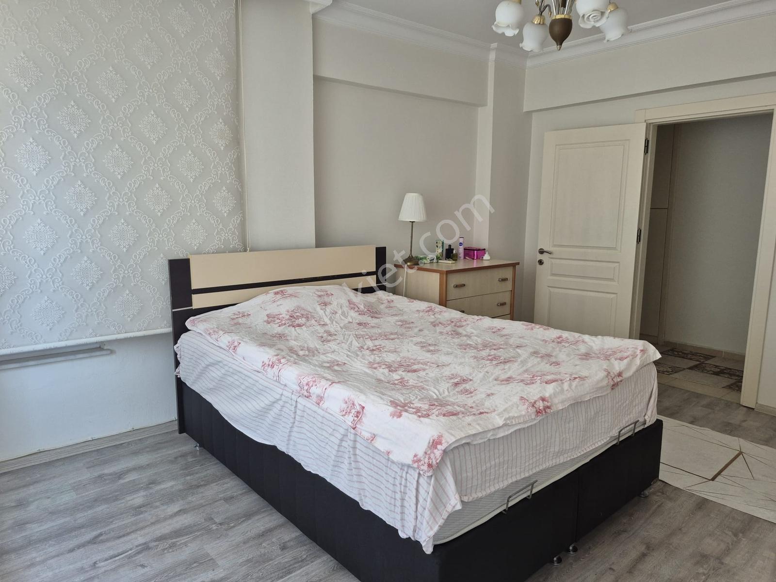 Meydankavağı Mahallesinde Eşyalı 2+1 Kiralık Daire - Görsel 4