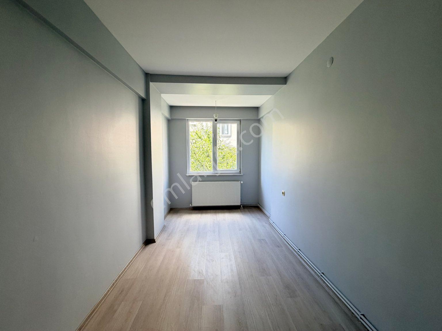 Çorlu Havuzlarda 2+1 Arakat Kiralık Daire - Görsel 17