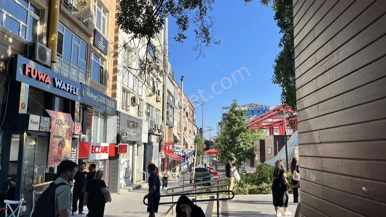 Bakırköy Meydanda Metro Ve Marmaray Çıkışında 7-24 Girişli Ofis - Görsel 2