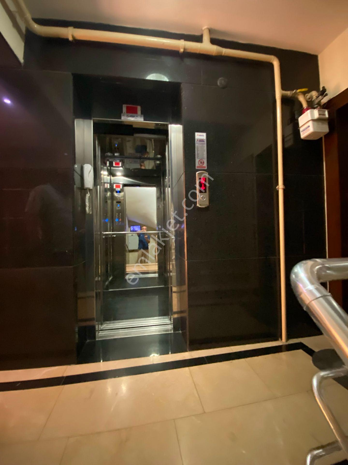 Akalından Karakol Sokağı Bahçe Kat 2+1 Satılık Lüks Daire - Görsel 32
