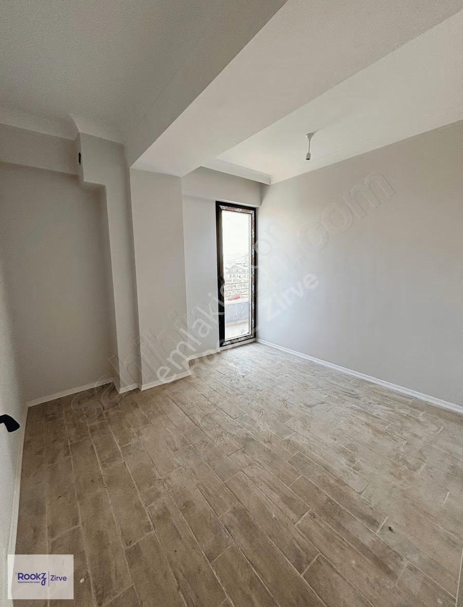 Yalova Çiftlikköy'de Deniz Manzaralı, Ara Kat 2+1 Satılık Daire - Görsel 10