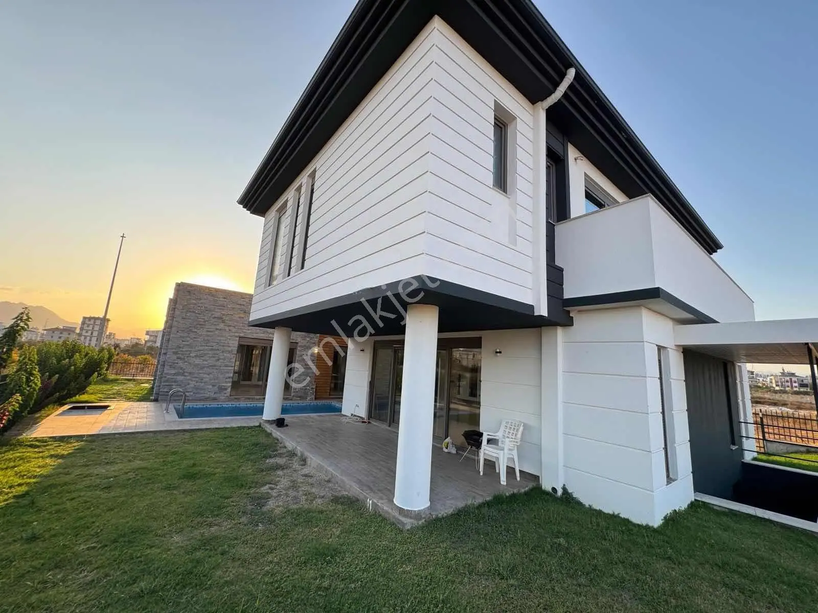 Altınkale'de 4+1 Kiralık Villa - Görsel 7