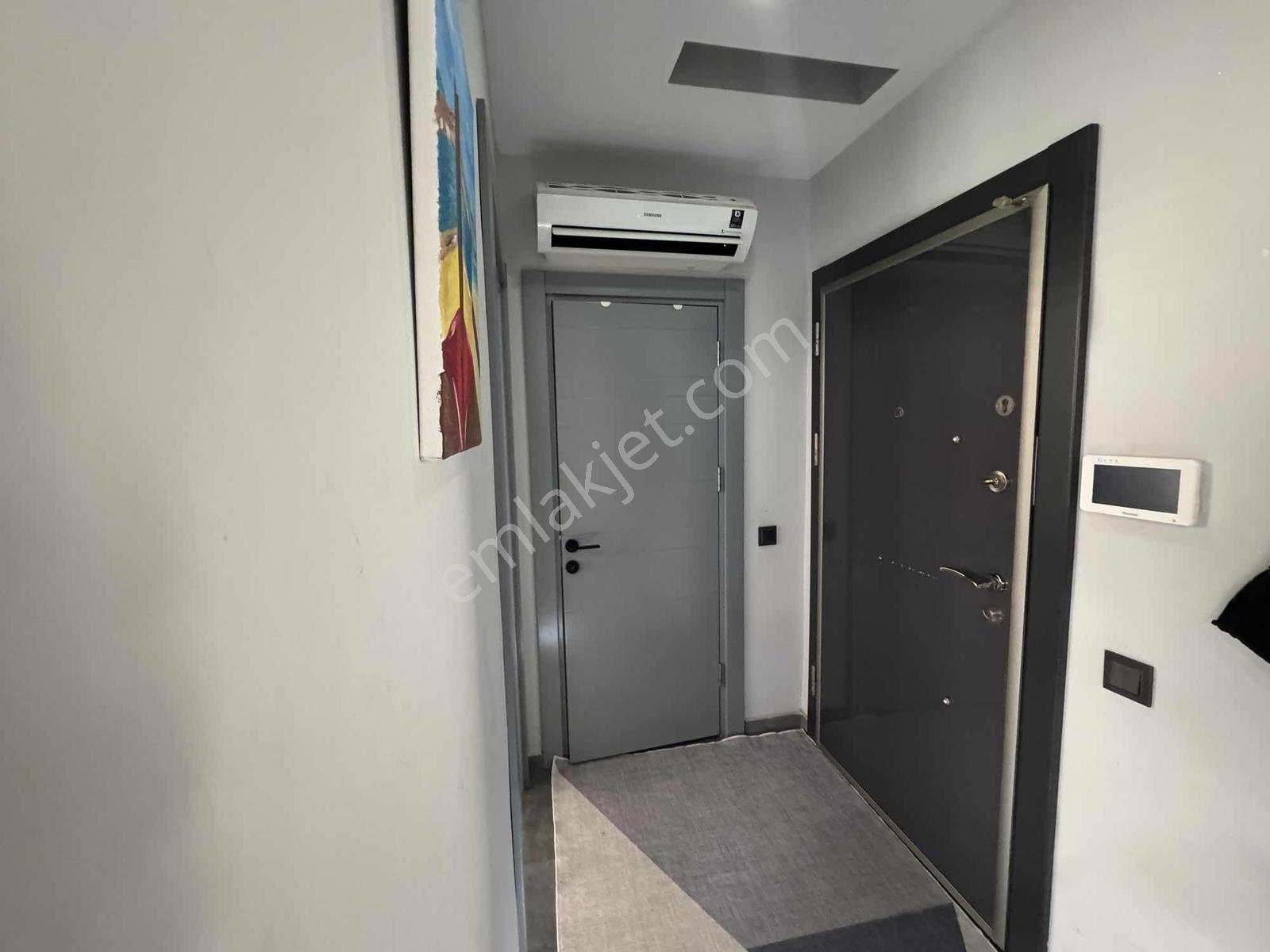 Güzeloba Mahallesinde Eşyalı Satılık 1+1 Daire - Görsel 18