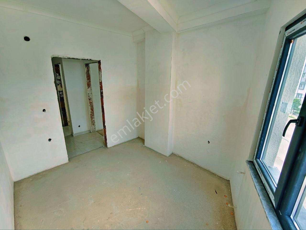 Uytundan Edremit Gazicelalde Arakat 1 Aya Teslim Sıfır 2+1 Daire - Görsel 17