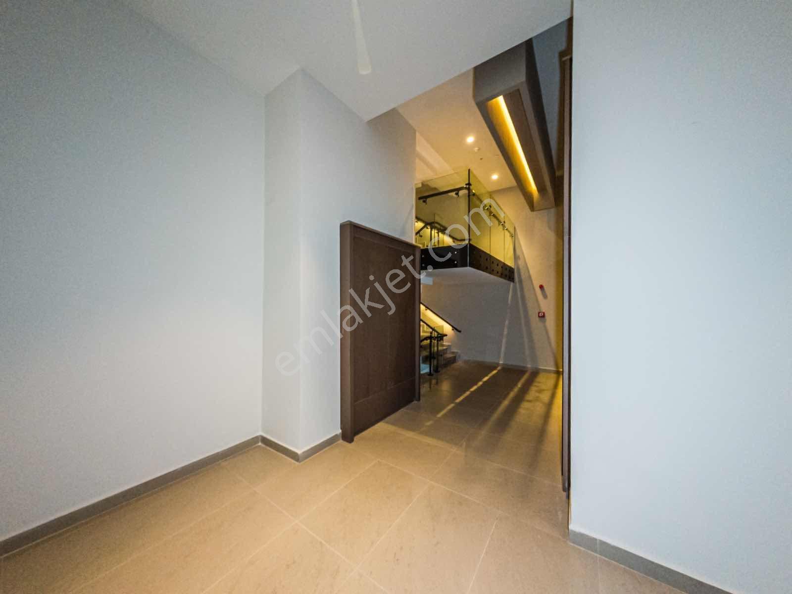 Ayşe Yenidoğan'dan Casaline İş Merkezinde Kiralık Ofisler - Görsel 24