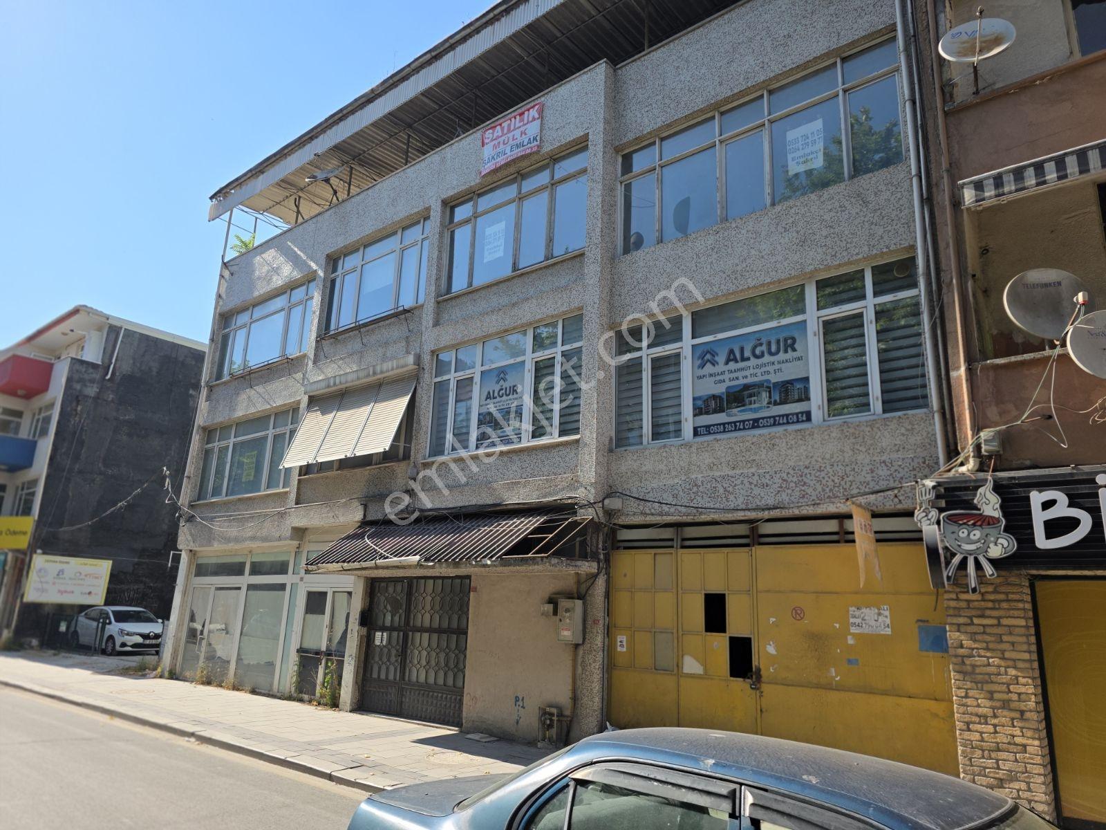 Adapazarı Merkezde Dükkan Ve Daire - Görsel 7
