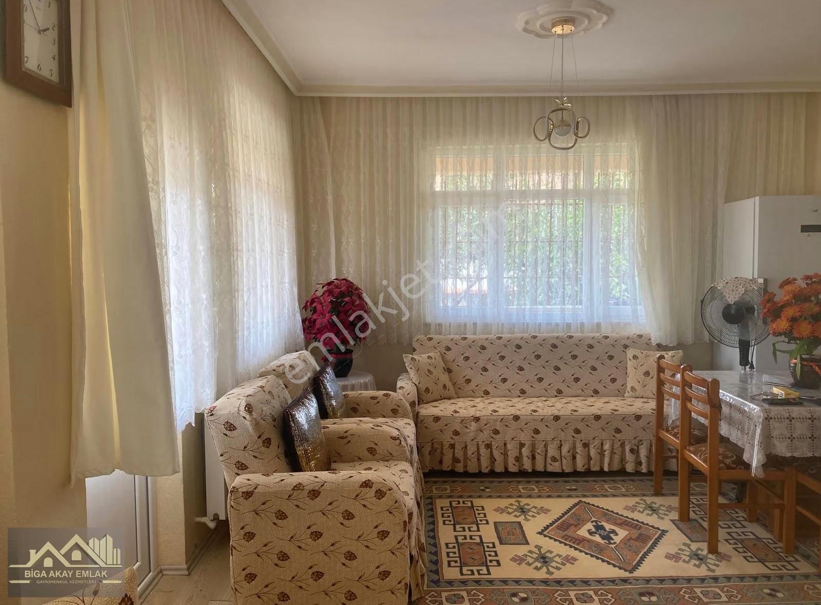 Biga Esentepe Mahallesi Kiralık 3+1 Bahçeli Nizam - Görsel 5