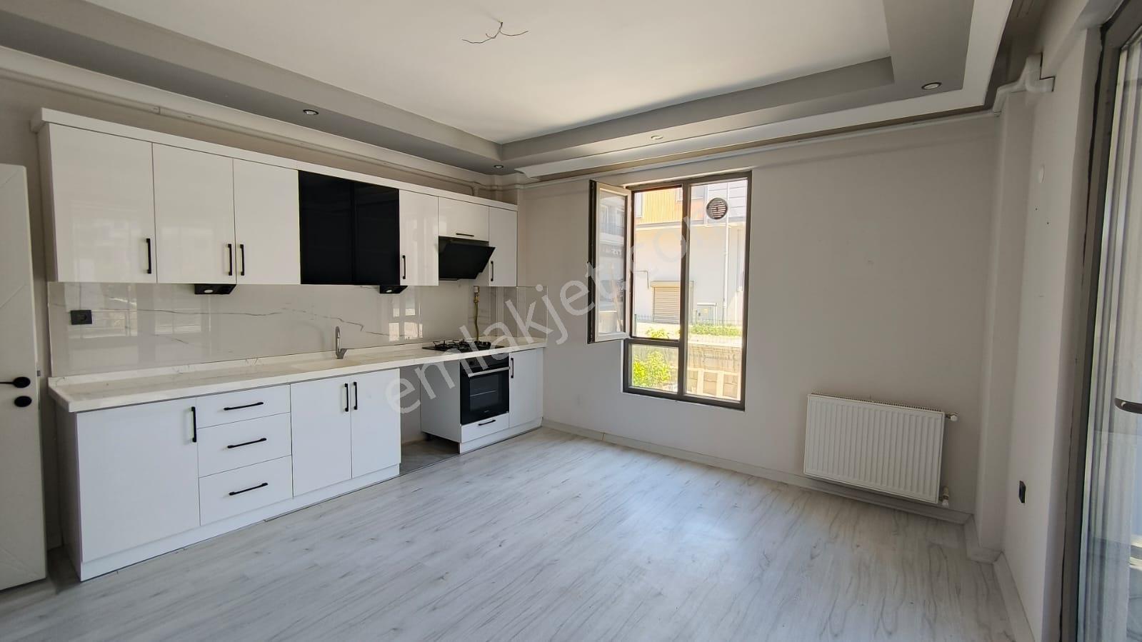 Rw Nefes'ten Hürriyet Mahallesi'nde 1+1 Kiralık Daire - Görsel 8