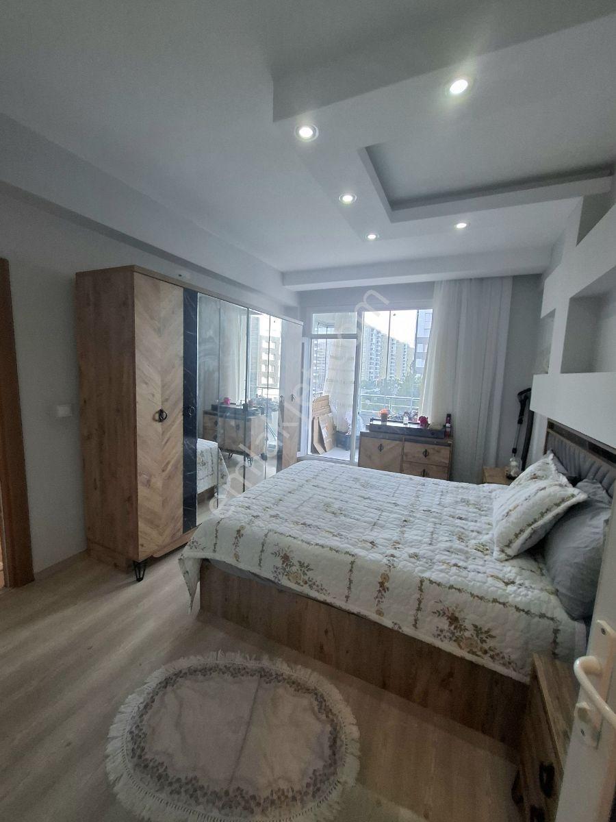 Gelenalır-200000tlindirim-şehirhastanesi-stad-civarı-havuzlu 3+1 - Görsel 9