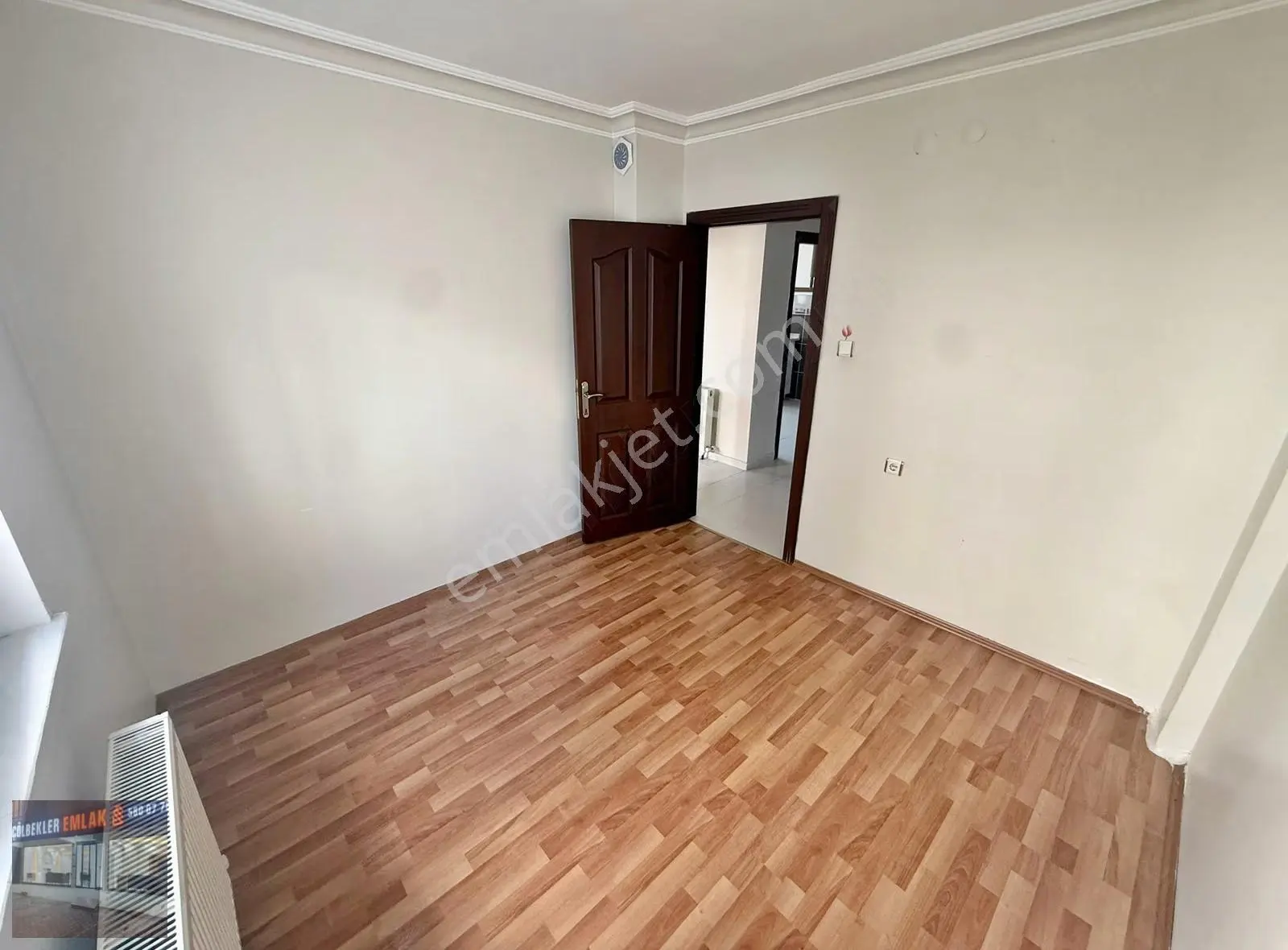 Bademlik Cadde Dibi 3.5+1 Kat Konumunda Çift Balkon Asansör'lü!! - Görsel 18