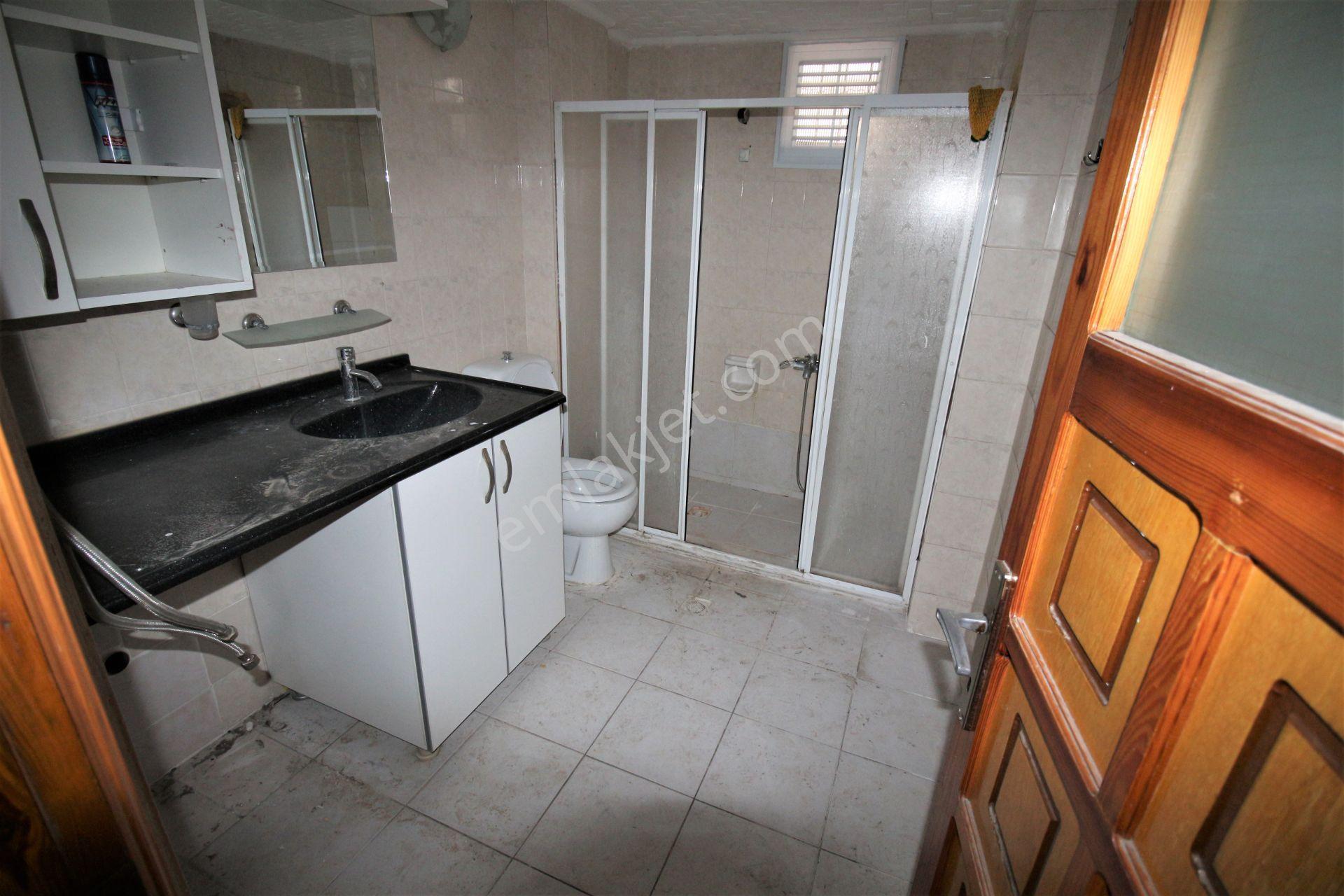 Arga'dan Buca Uğur Mumcu Caddesinde Kaymakamlık Sırasında Komple Satılık Bina - Görsel 25