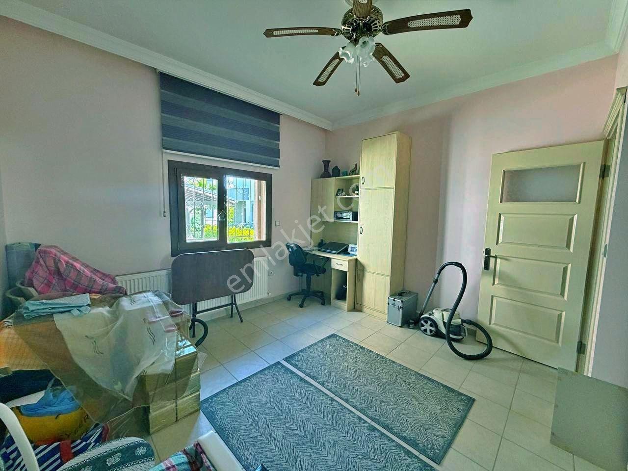 Uytundan Burhaniye İskele'de Denize 300 Metre Tam Müstakil Villa - Görsel 31