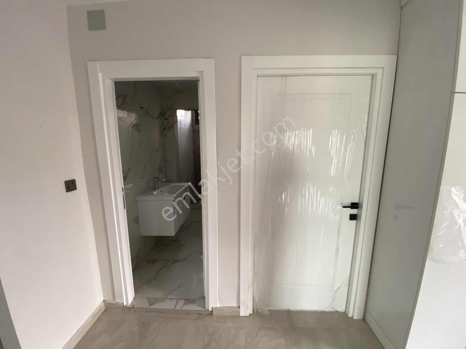 Çınarlıda 325 M² Arsa Üzerine 4+1 İkiz Lüks Müstakil Villa - Görsel 26