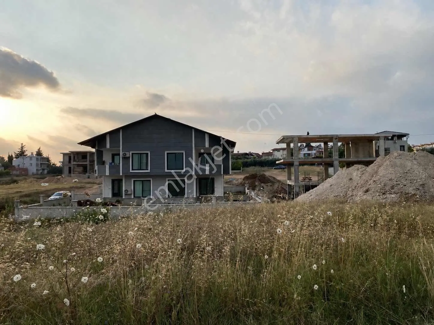 Çınarlıda 325 M² Arsa Üzerine 4+1 İkiz Lüks Müstakil Villa - Görsel 6