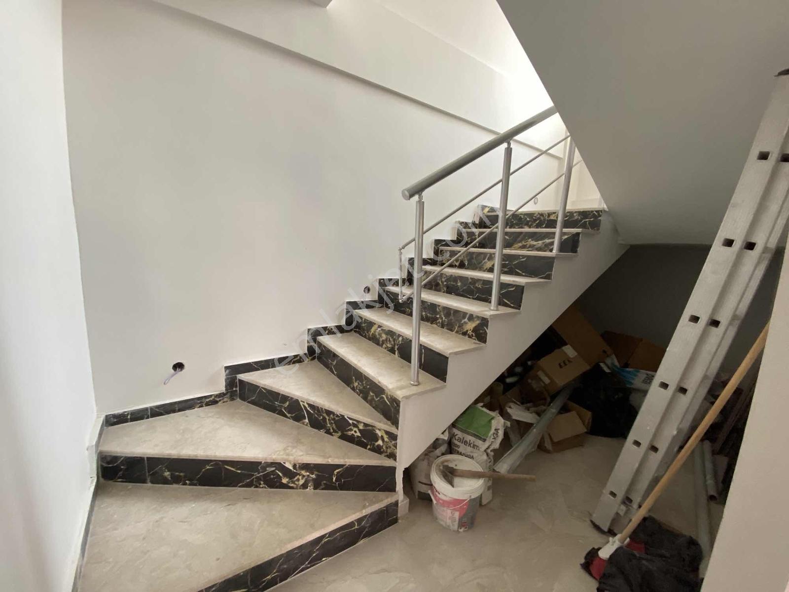 Çınarlıda 325 M² Arsa Üzerine 4+1 İkiz Lüks Müstakil Villa - Görsel 35