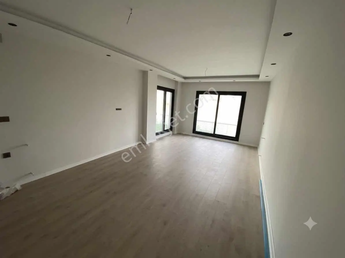 Çınarlıda 325 M² Arsa Üzerine 4+1 İkiz Lüks Müstakil Villa - Görsel 3