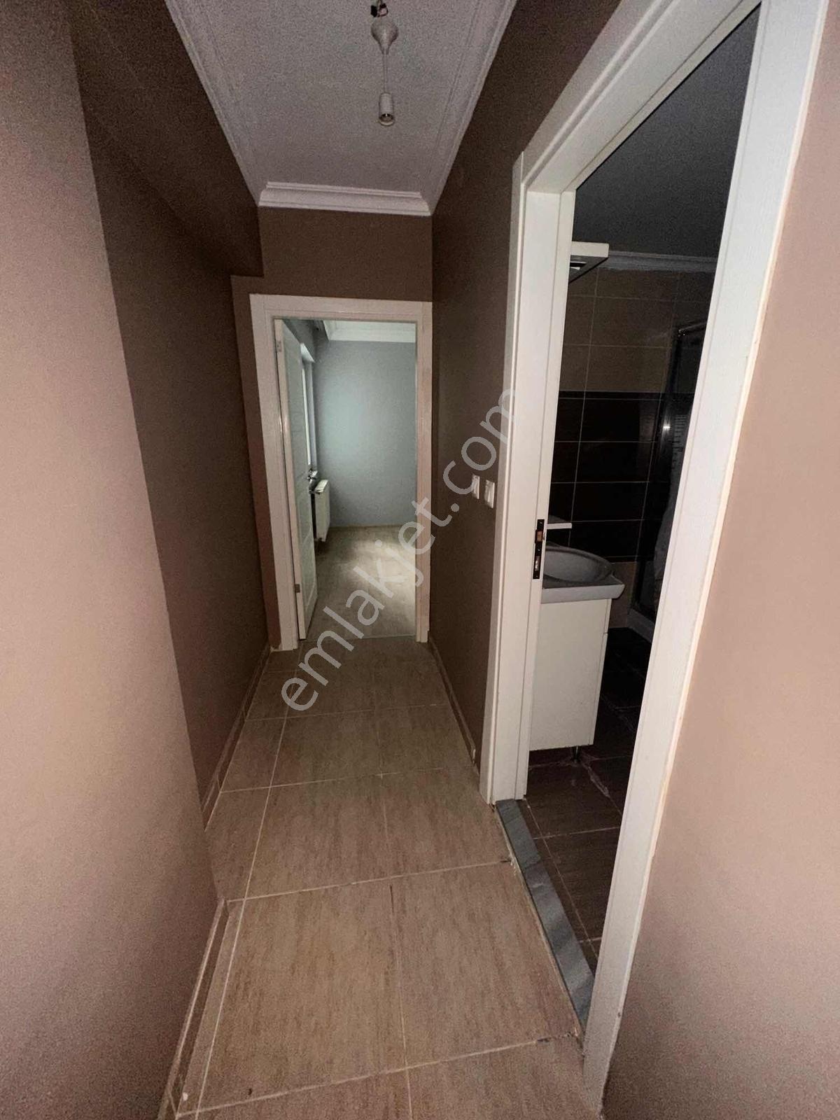 Emre Ünlü'den Otoparklı Site İçi Deniz Manz. Kiralık 2+1 - Görsel 8