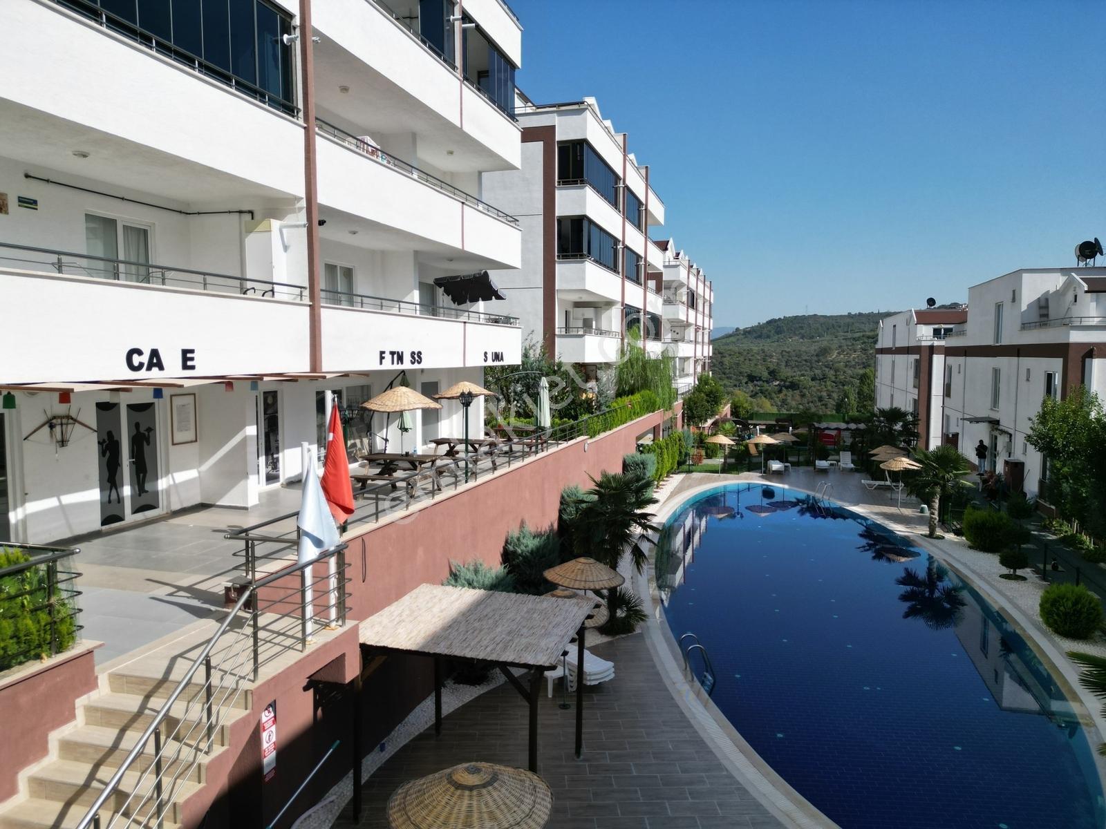 Emre Ünlü'den Havuzlu Sitede 1+1 Lüx Bahçe Katı Daire - Görsel 29