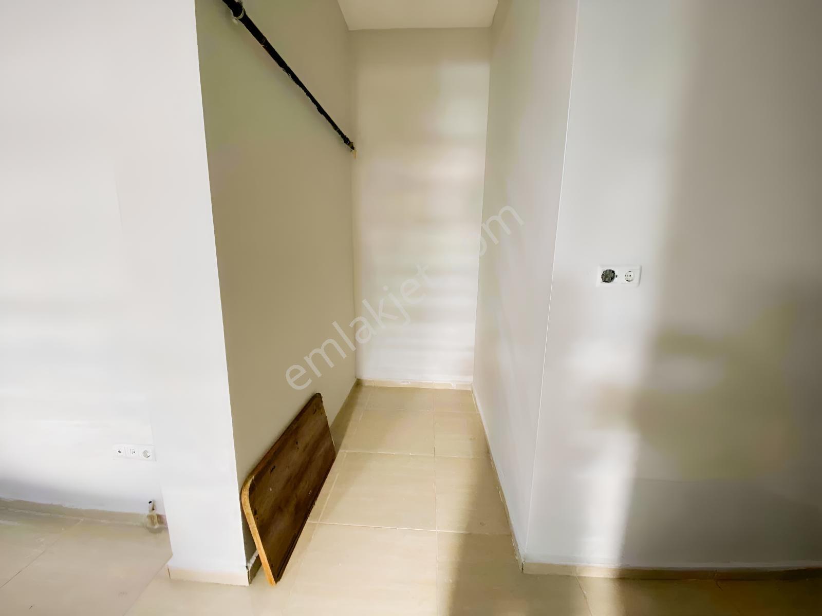 Halitpaşa Mah Merkezi Konumda Kiralık Dükkan - Görsel 16