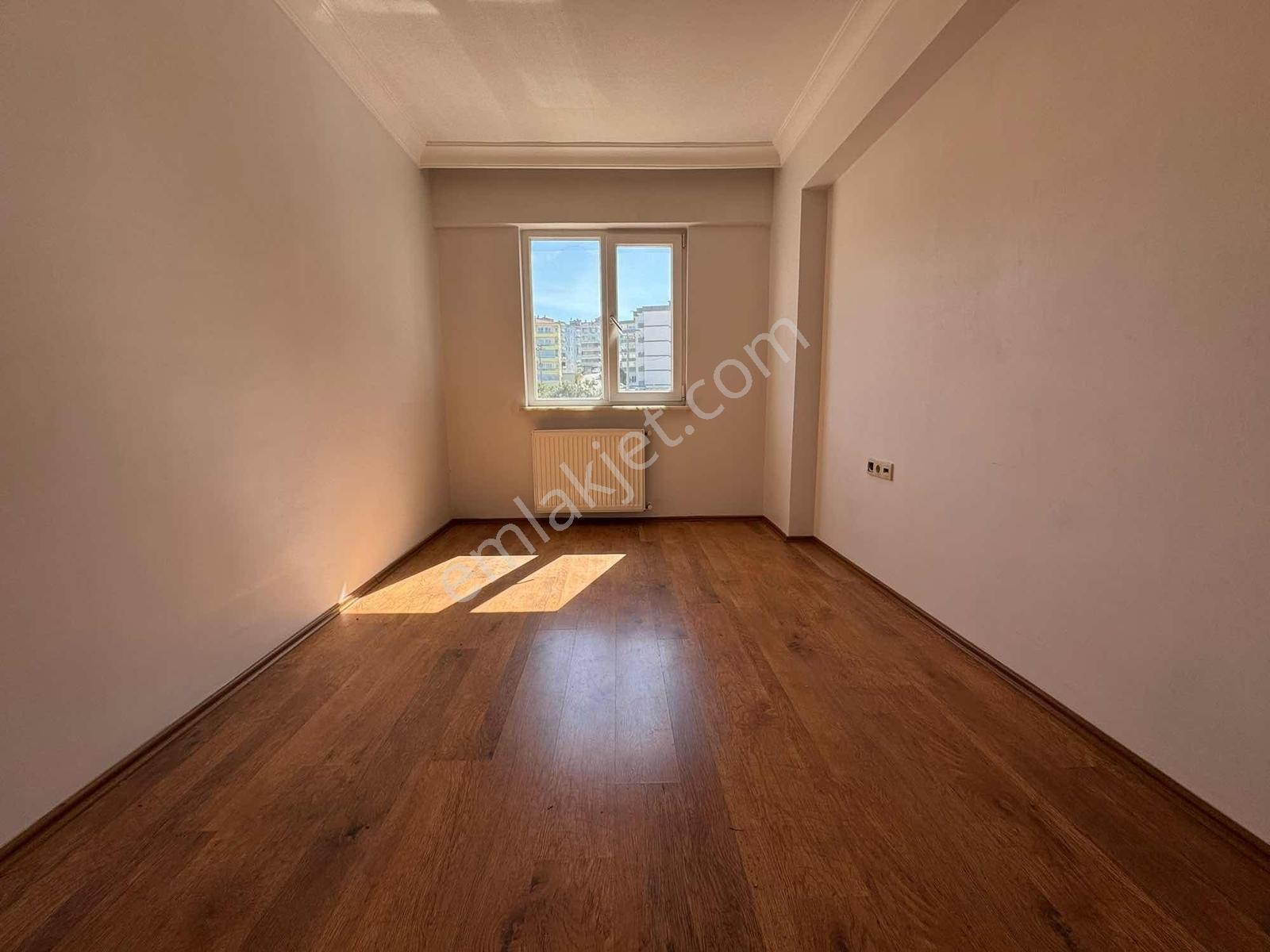 Halitpaşa'da Otoparklı Site İçi Deniz Manz. Kiralık 3+1 Daireler - Görsel 14