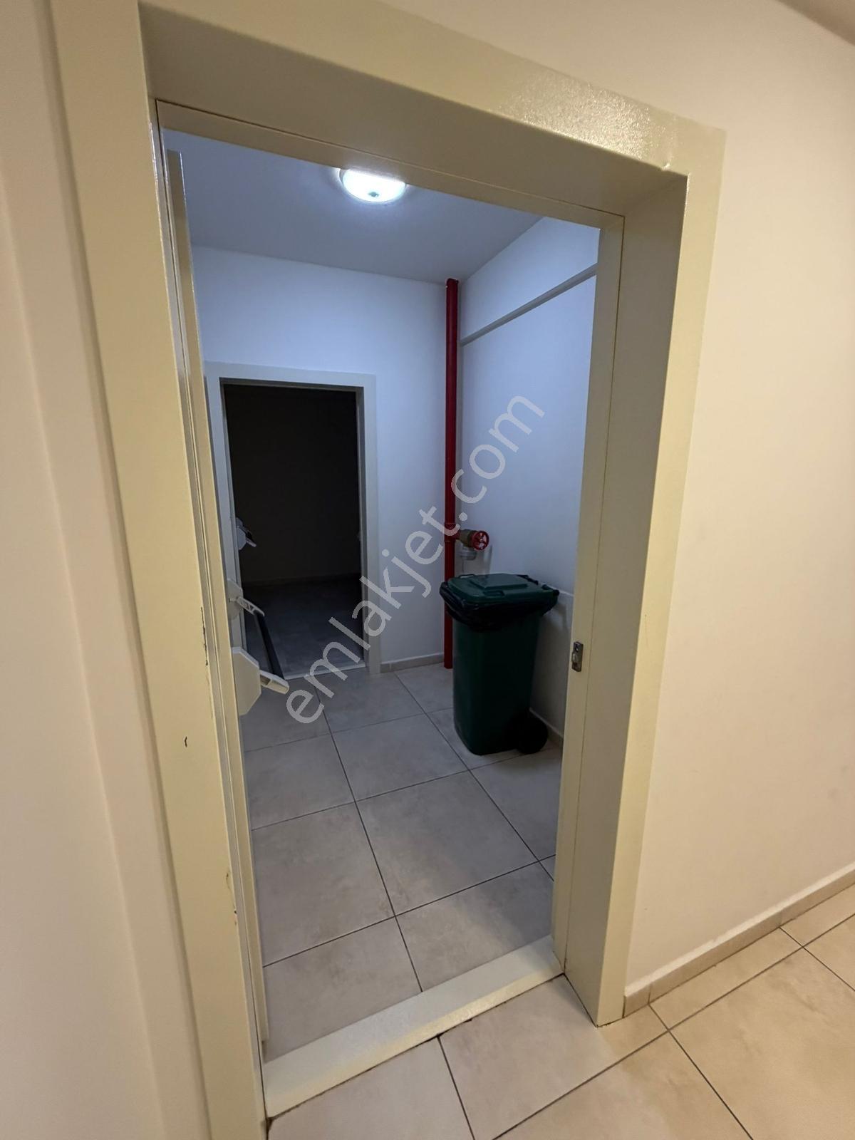 İzmir Bornova Satılık Daire Narova 4. Etap Teraslı Açık Mutfak - Görsel 12