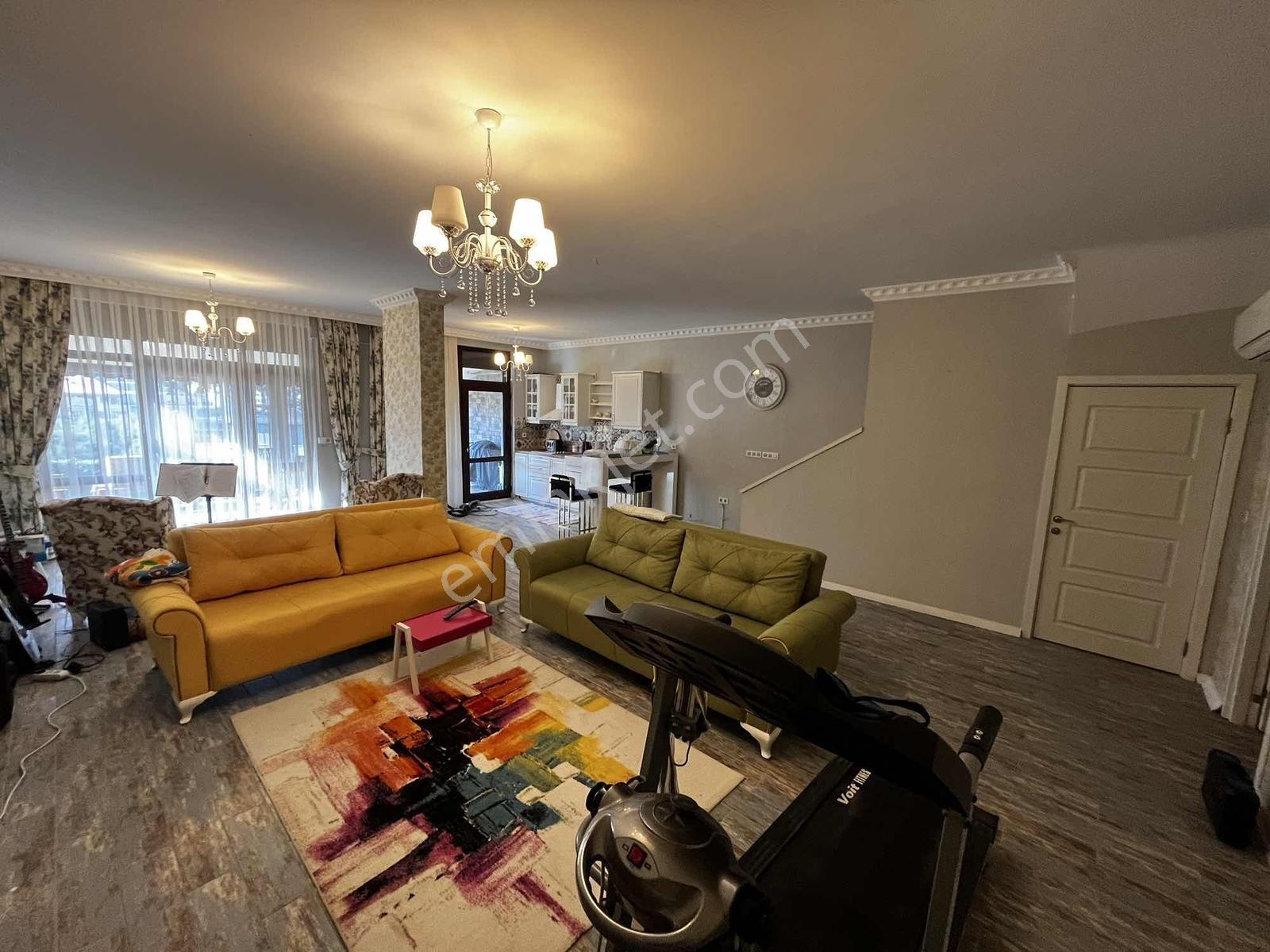 K2 Pera İstanbul Bahçeşehir'de 6+2 380m2 4 Katlı Villa - Görsel 14