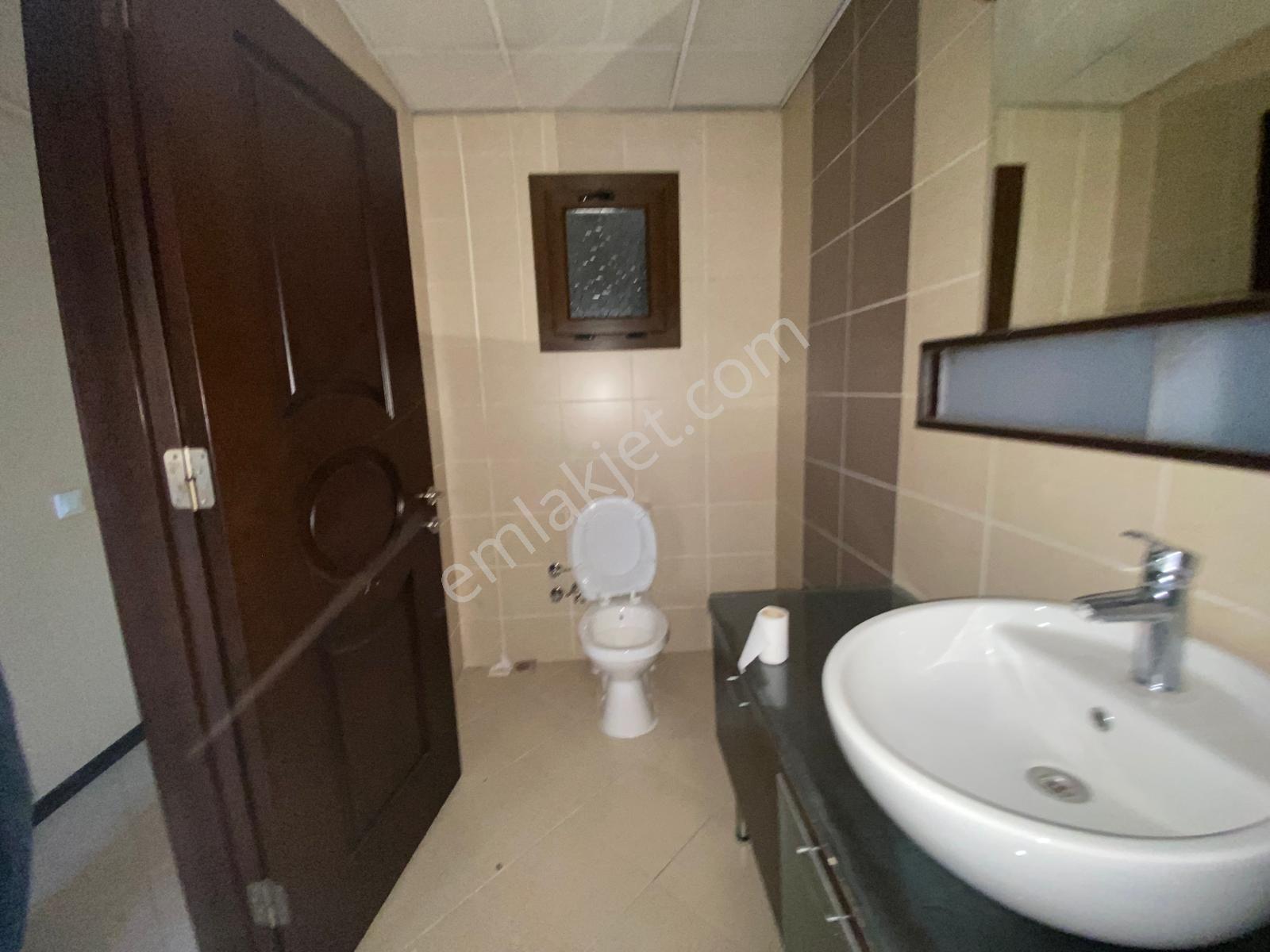 Akalın'dan Cadde Üzeri 3+1 120 M2 Yeni Binada Ara Kat Kiralık Daire - Görsel 21