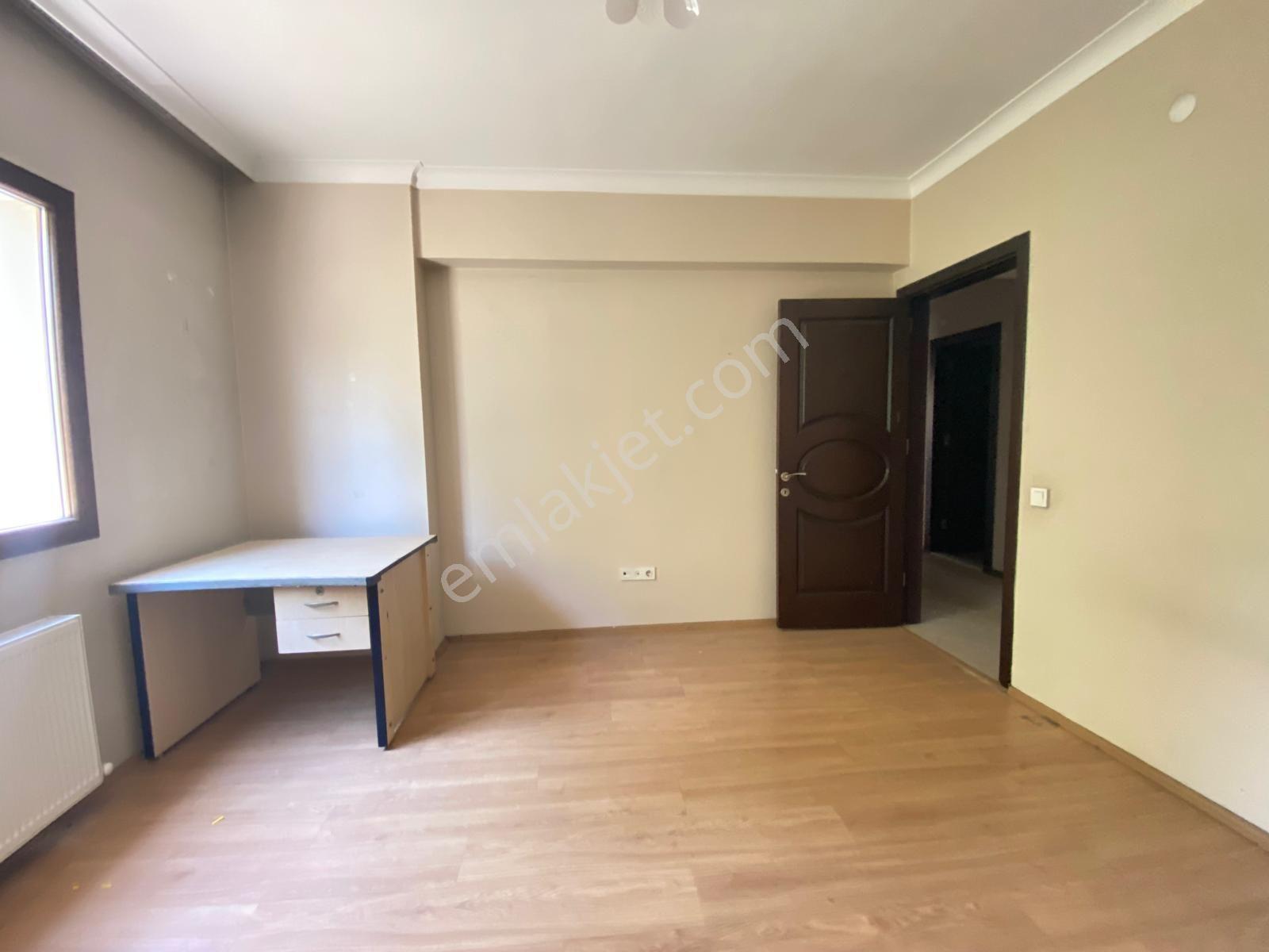 Akalın'dan Cadde Üzeri 3+1 120 M2 Yeni Binada Ara Kat Kiralık Daire - Görsel 15