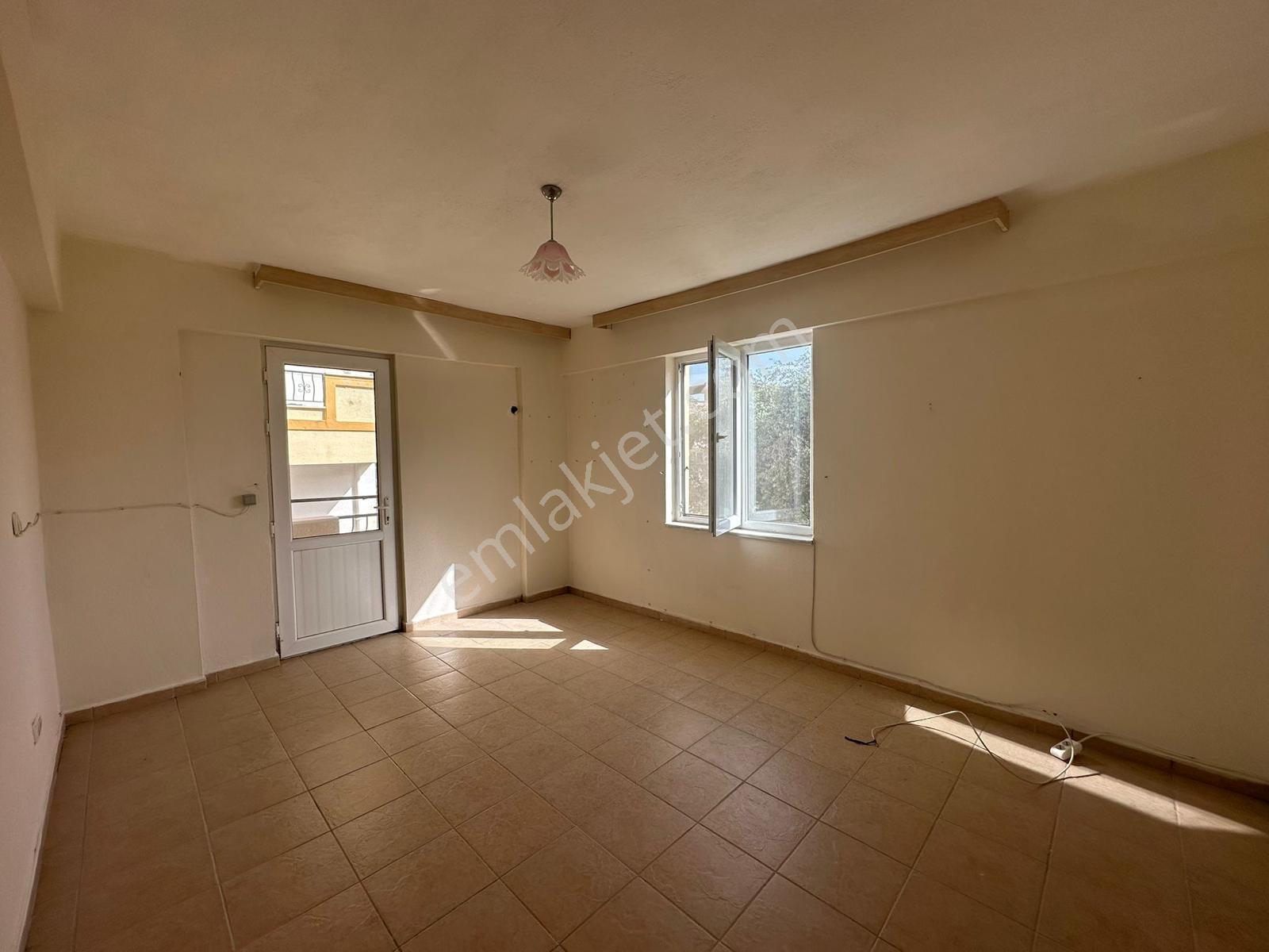 Güllük Merkezde 2+1 Kiralık Boş Daire - Görsel 13