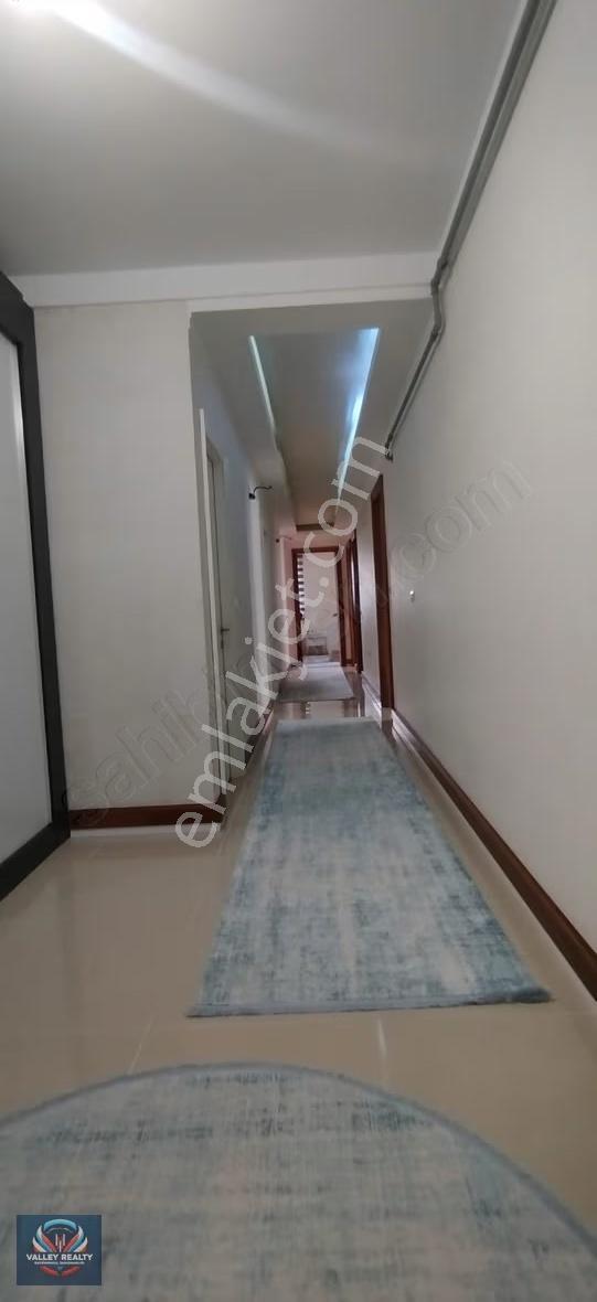 Valley'den Hürriyet Mah. Havuzlu Ve Güvenlikli 3+1 Satılık Daire - Görsel 24